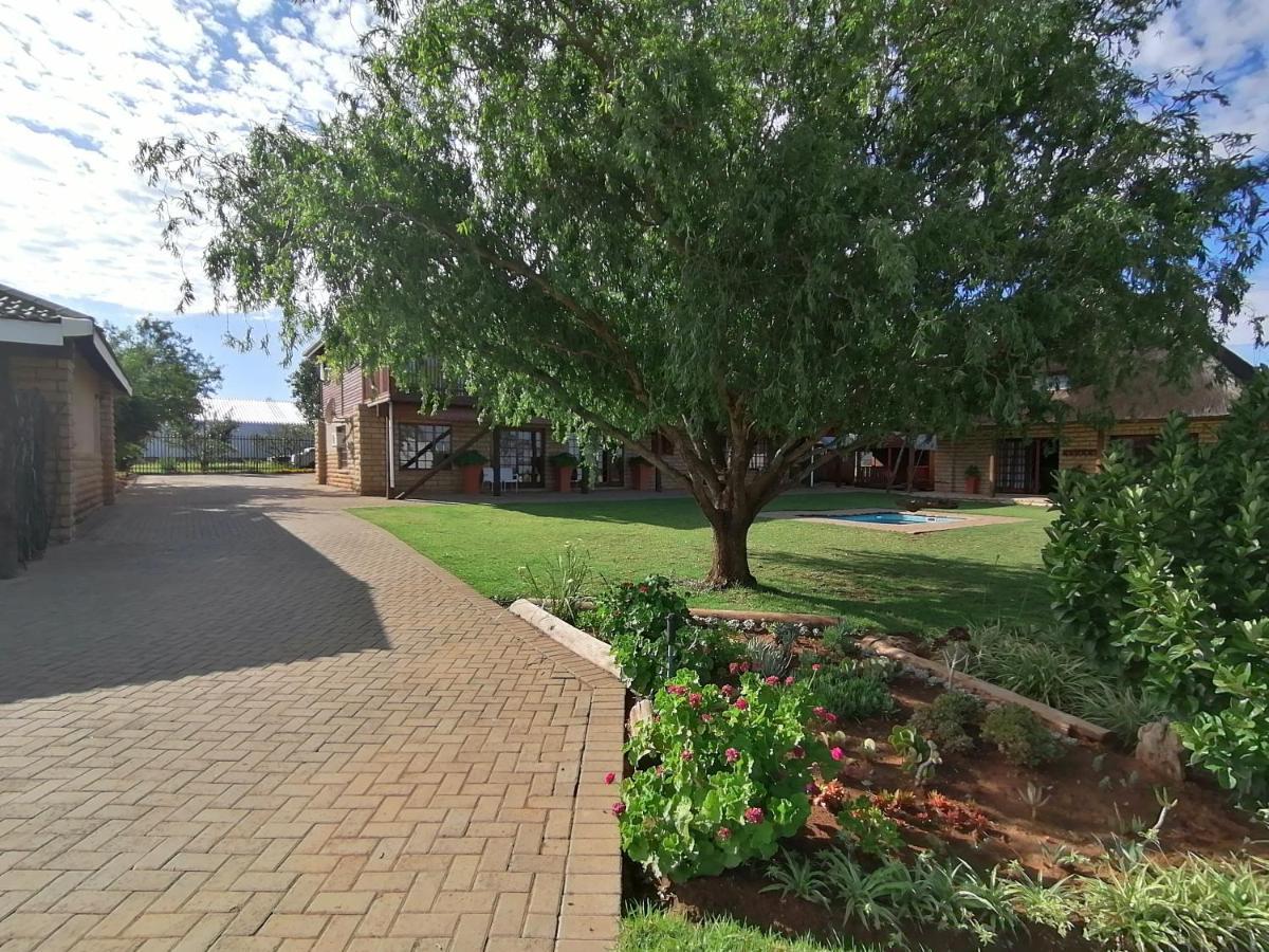 Safe Haven Guesthouse Bloemfontein Exterior foto